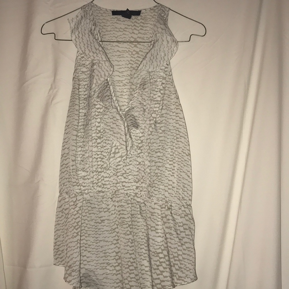 Kenneth Cole cream Color and tan. Size Medium